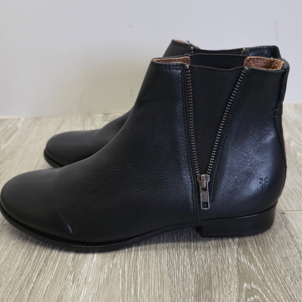 Frye Black Leather Ankle Boots with Zipper - Picture 4 of 9